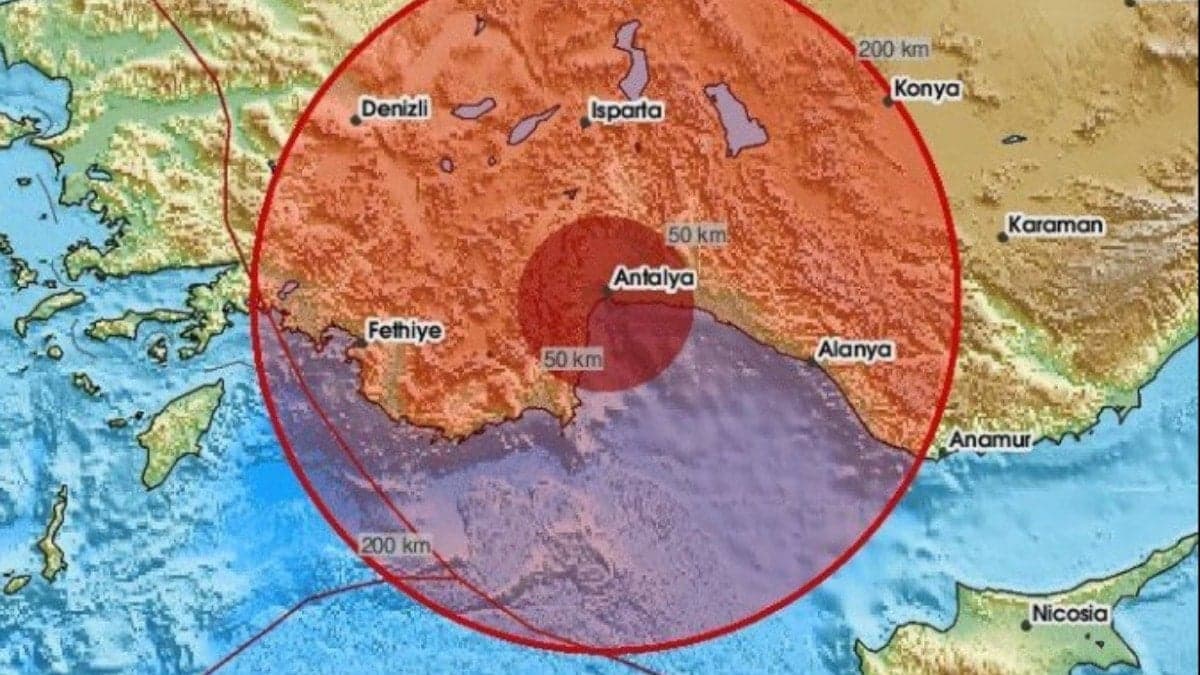 Tahminler doğru çıktı: Antalya'da 10 saatte iki deprem! Önümüzdeki saatler için ciddi bir uyarı var...
