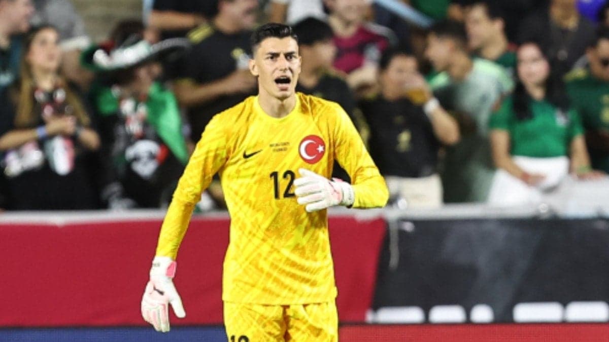 Berke Özer Milli Takım'da yaşanan kriz hakkında konuştu