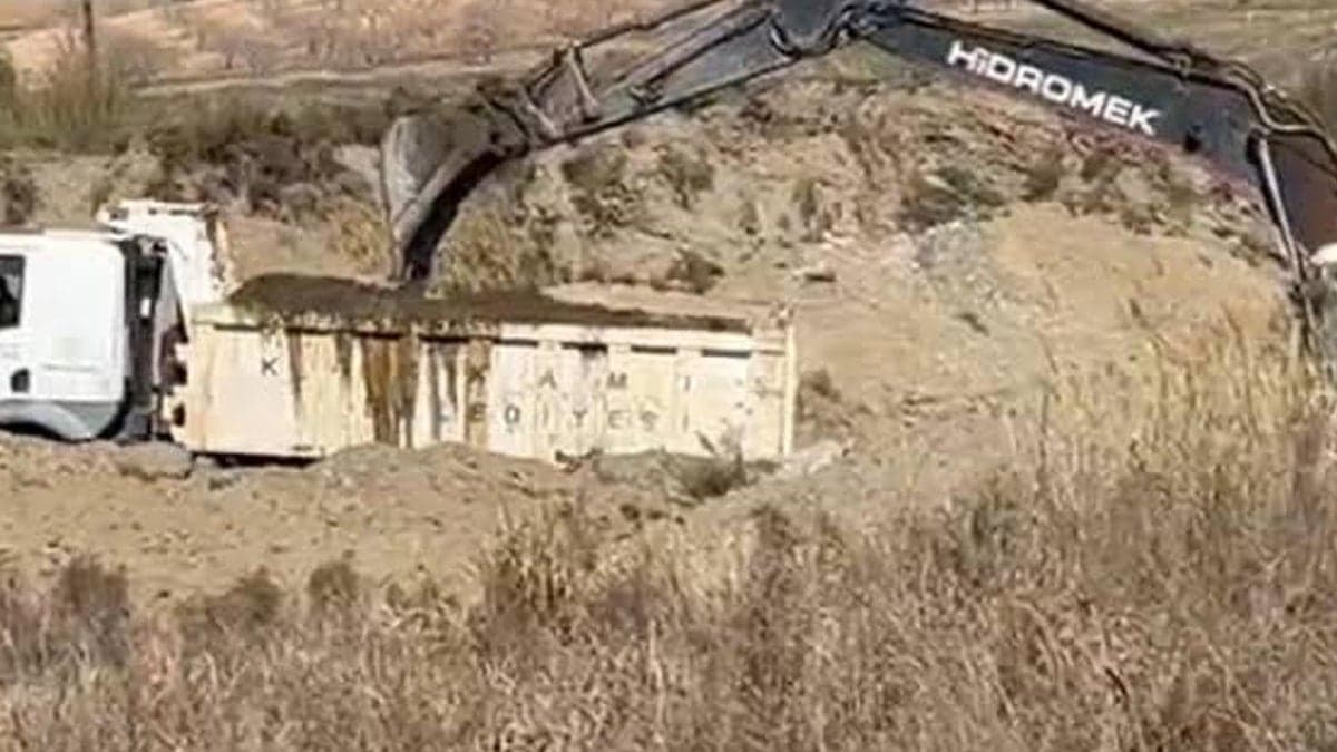 Fırat Nehri'nden Kum Çekimine Ceza: AKP'li Belediyeye Yüksek Miktarda Para Cezası